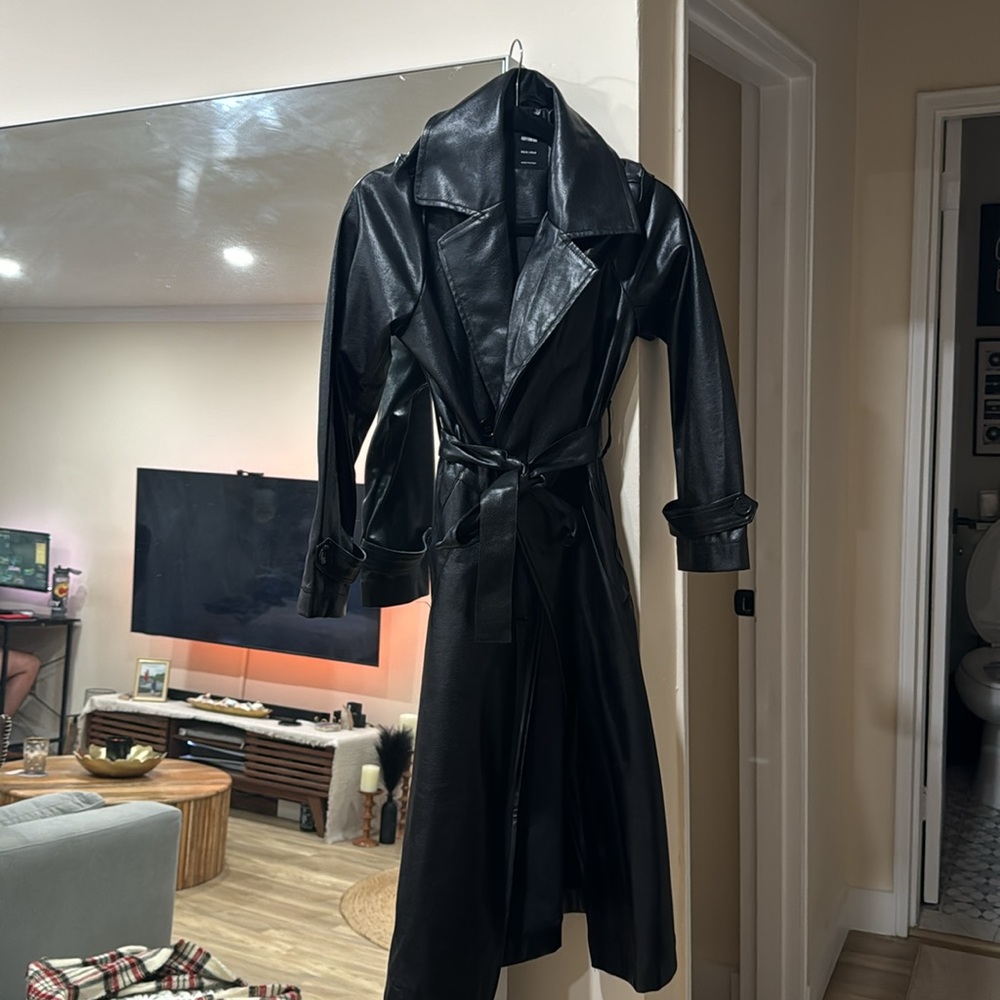 COTTON ON PLEATHER TRENCH COAT